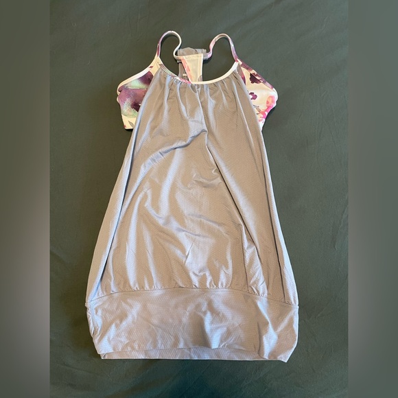 🍋Like New Lululemon No Limits Tank Fossil/Blurred Blossom Multi Colour - Picture 6 of 11